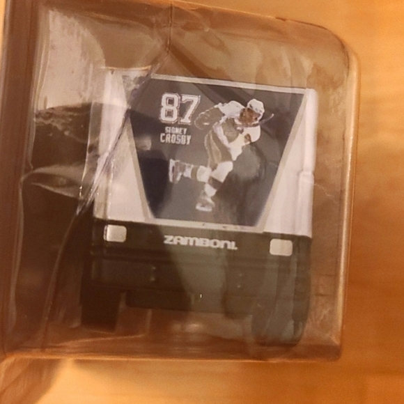 Sidney Crosby Zamboni - Picture 2 of 5